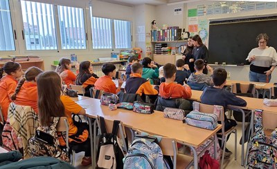 La Paeria ha coordinat un any més diversos tallers amb les entitats d’Aspid, Deixa’ns signar, Down Lleida i Salut Mental Ponent, per sensibilitzar el….