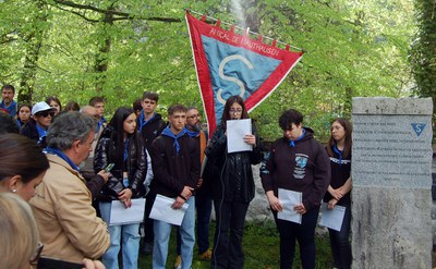 Alumnes de Lleida van participar diumenge en la commemoració del 78è aniversari de l’alliberament del camp de Mauthausen..