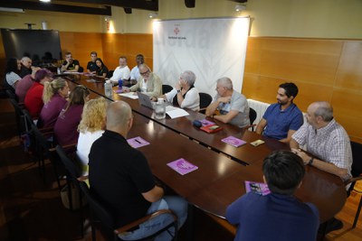 Imatge de la reunió de treball que s'ha realitzat avui, a La Paeria.