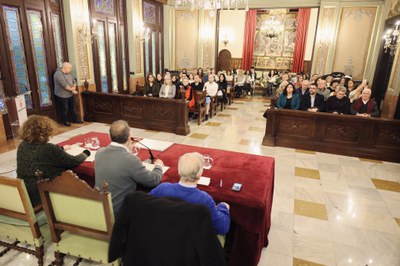 L'acte ha tingut lloc aquesta tarda al Saló de Sessions.