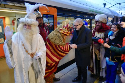 L'alcalde Larrosa ha rebut els Reis d'Orient a l'estació de Lleida..
