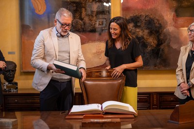 Visita institucional de la Consellera d’Educació, Esther Niubó, a l’Ajuntament de Lleida.