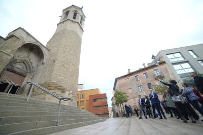 L'alcalde Larrosa ha participat en l'acte per visitar les obres que s'han fet a l'eslgésia de Sant Llorenç amb la consellera Natàlia Garriga, la dire….