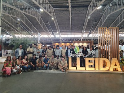 L'alumnat de l'IMO ha participat en el disseny de l'estand municipal a la fira.