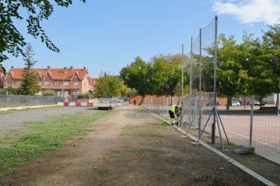 Vista del tram del carrer del Roure que ara s'urbanitzarà.