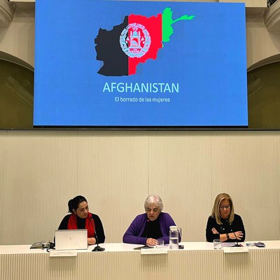 La periodista i activista, Khadija Amin, ha donat testimoni de la vida de les dones a l'Afganistan.