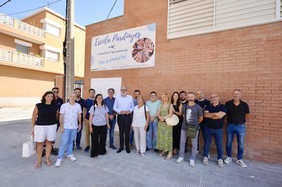 Larrosa i Morón, amb els representants del veïnat, tècnics municipals i de les empreses concessionàries, avui a Pardinyes.