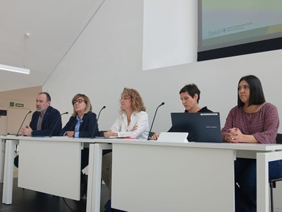 D'esquerra a dreta: Jesús Navarro (MORERA), Marisa Regany (ICS), Pilar Bosch (regidora de Cultura), Txell Bosch (MORERA) i Alícia Màrquez (CAP Rambla….