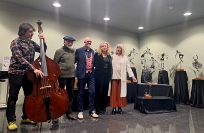 Exposició "Música. Noves escultures", de Miguel Ángel González, a l'Auditori municipal Enric Grandos..