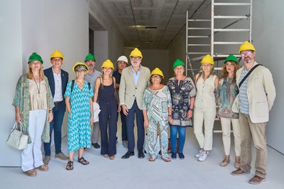 Autoritats i empreses contractistes, en la visita d'avui al Museu Morera..