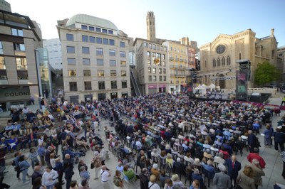 La cantada d'Havaneres, a la plaça de Sant Joan..