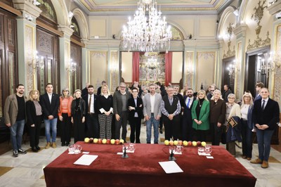 Diversos membres de la Corporació Municipal han assistit al pregó d'enguany de la Festivitat de Sant Antoni Abat, a la Paeria..