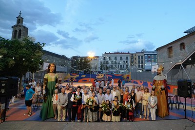Foto de família de l'acte del Pregó i inici de la Festa Major de Jaume I.