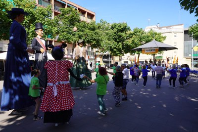 Ballada de sardanes, a la plaça Cappont, per celebrar el Dia Universal de la Sardana.