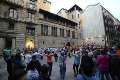 Gran participació en la darrera ballada de sardanes de la Festa Major de Lleida.