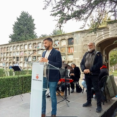 El tinent d’alcalde i regidor de Drets Civils, Carlos Enjuanes, ha assistit a la inauguració juntament amb la nova directora dels Serveis Territorial….