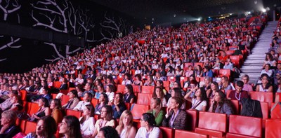 Més de 1.100 persones s'han inscrit al congrés de llevadores que té lloc a la Llotja de Lleida..