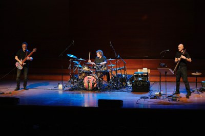 L’Auditori Municipal Enric Granados va acollir el 4 de novembre el concert dels Stick Men, un dels plats forts de la programació del Jazztardor 2023..