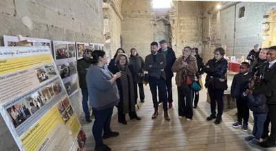 Mostra fotografia al Castell dels Templers de Gardeny sobre 25 anys de cooperació internacional de Veïns del Món Solidaris..