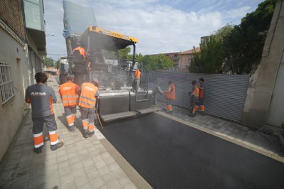 L’Ajuntament de Lleida està renovant les canonades d’abastament d’aigua potable a la Travessera de Sant Jordi, en el tram comprès entre l’avinguda Ar….