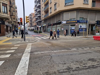 El carrer Sant Martí ha quedat ja reobert pel pas de vehicles.