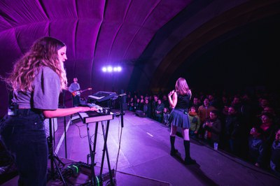 El concert de Maria Jaume ha presentat diverses cançons del seu tercer disc Nostàlgia Airlines, amb singles com "Mala via", "Ressaca a sa platja" i "….