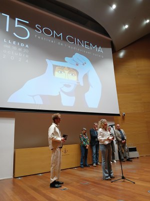 La regidora de Cultura, Pilar Bosch, va participar en la inauguració del Som Cinema.