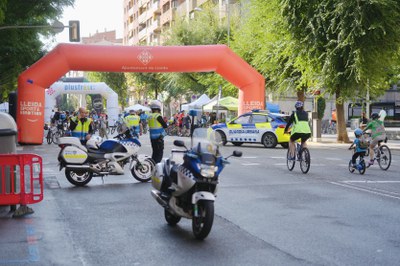 La Guardia Urbana ha posat en marxa un dispositiu durant la Pedalada.