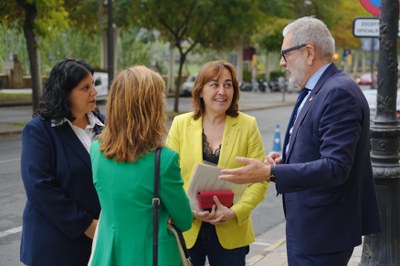 Larrosa ha rebut les representants de la Generalitat, la consellera Paneque, la delegada, Núria Gil, i la directora territorial Josefina Terés.