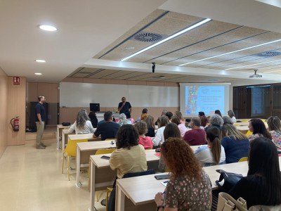 La xerrada ha anat a càrrec de Ramon Flecha, catedràtic de sociología de la Universitat de Barcelona.