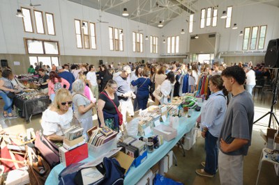 El Mercado de la Resurrección se ha celebrado en el Mercado del Pla dentro del Abierto.