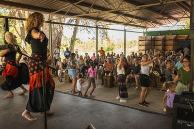 El segundo ciclo del festival ha terminado a ritmo de rumba y garrotines de la mano de La Violeta.