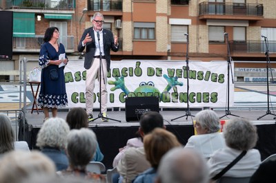 El alcalde, Fèlix Larrosa, ha remarcado que la Guardia Urbana y los cuerpos de seguridad trabajan para que el barrio sea tranquilo y seguro.